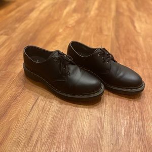 Vegan Dr. Martens, women’s size 9